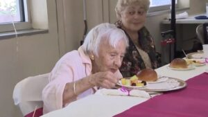 6930a455 2e79 4f79 8589 867d20765fd7